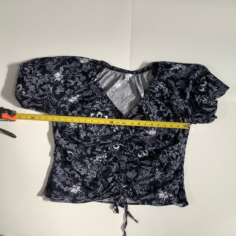 Time and Tru Blue and White Ruched Tie Front Blouse - Picture 5 of 7